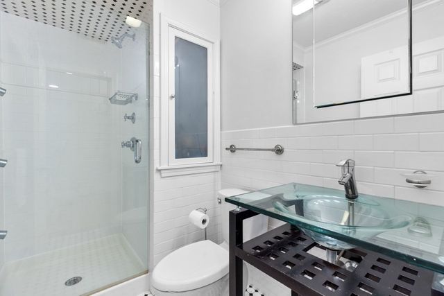 84 Walpole St 1C, Canton, MA 02021