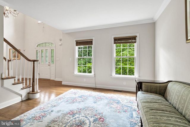 1425 LINDSAY LN, Jenkintown, PA 19046