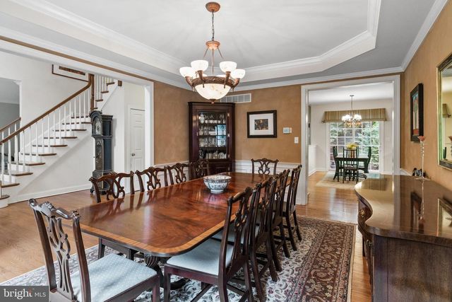 1425 LINDSAY LN, Jenkintown, PA 19046