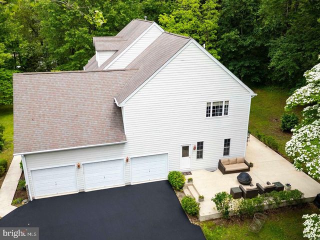 1425 LINDSAY LN, Jenkintown, PA 19046