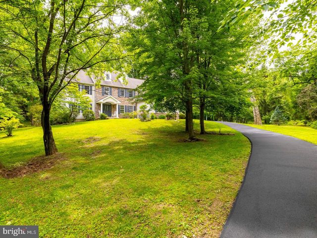 1425 LINDSAY LN, Jenkintown, PA 19046