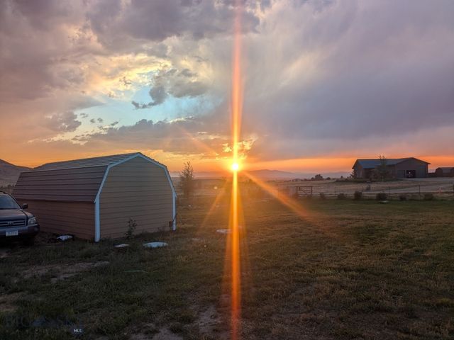 30 Mountain View Road, Sheridan, MT 59749