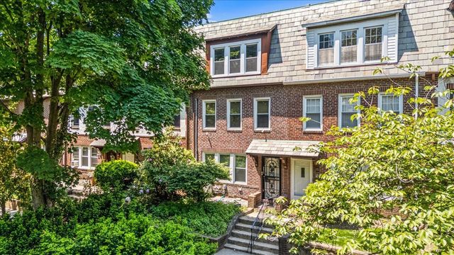 99-13 Ascan Avenue, New York City, NY 11375