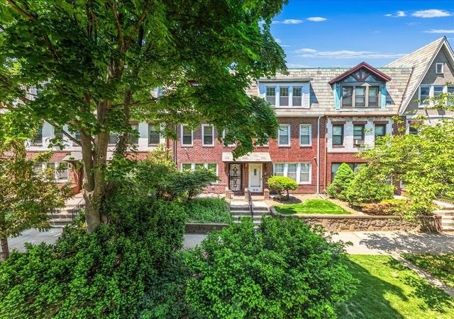 99-13 Ascan Avenue, New York City, NY 11375