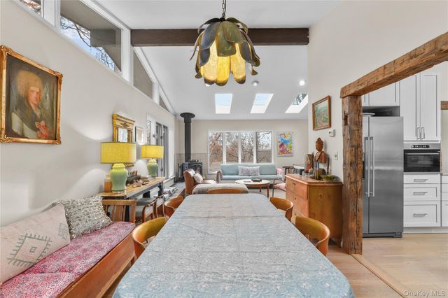 20 Cedar Road E, Katonah, NY 10536