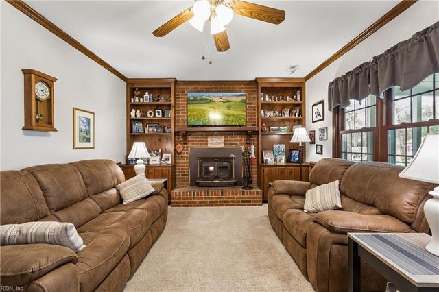 621 Old Dominion RD, Yorktown, VA 23692
