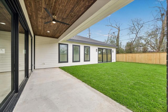1302 Springrock Lane, Houston, TX 77055