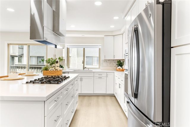 3 Moon Shadow, Irvine, CA 92603