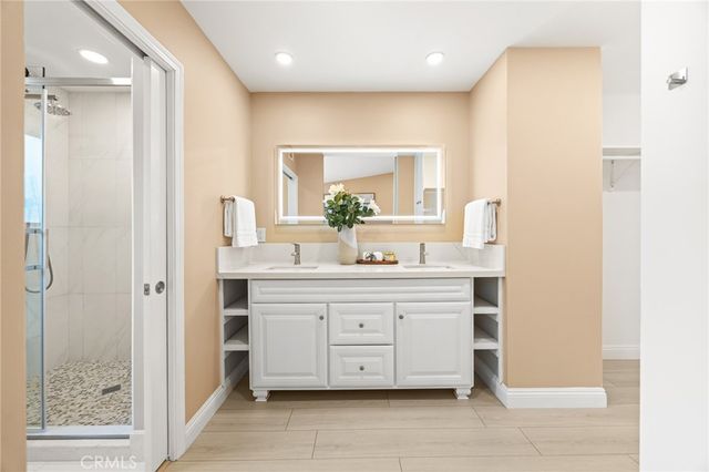 3 Moon Shadow, Irvine, CA 92603