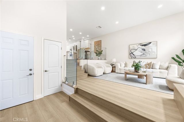 3 Moon Shadow, Irvine, CA 92603