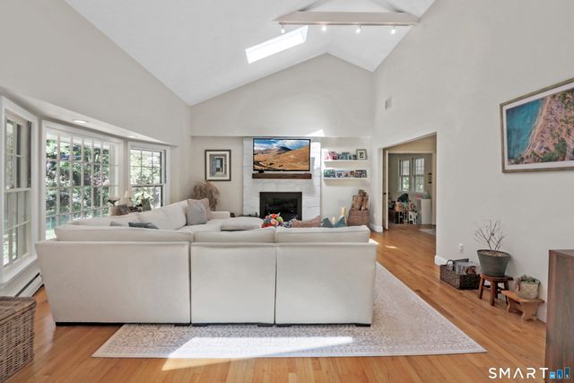 21 Tyler Drive, Stamford, CT 06903