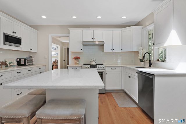 21 Tyler Drive, Stamford, CT 06903