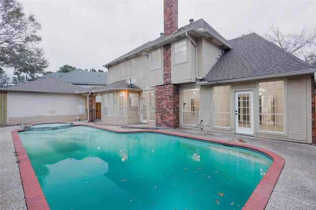17527 Sandy Cliffs Drive, Houston, TX 77090