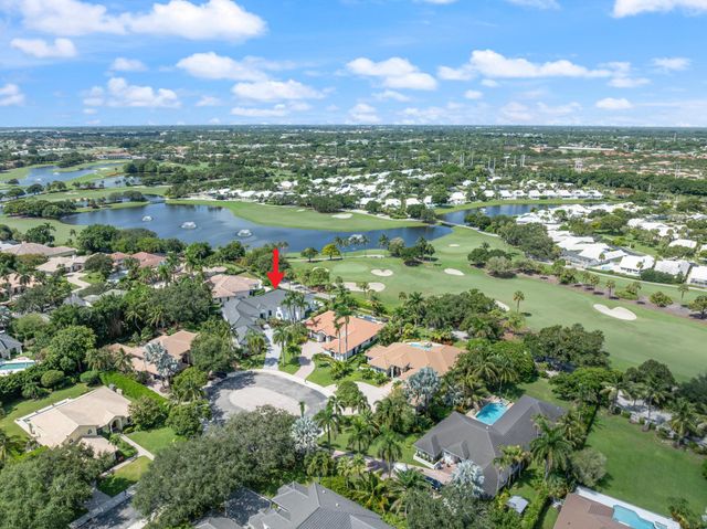 2525 Seminole Circle, West Palm Beach, FL 33409