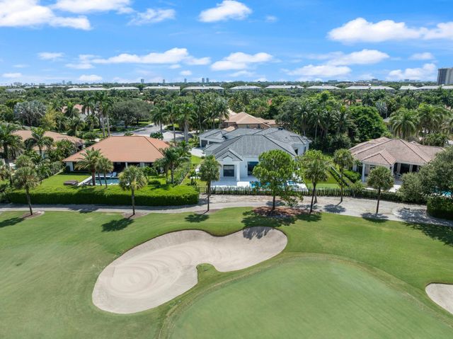 2525 Seminole Circle, West Palm Beach, FL 33409