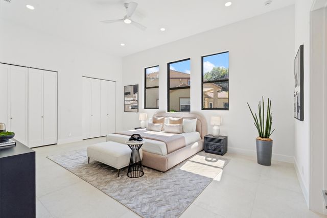 2525 Seminole Circle, West Palm Beach, FL 33409