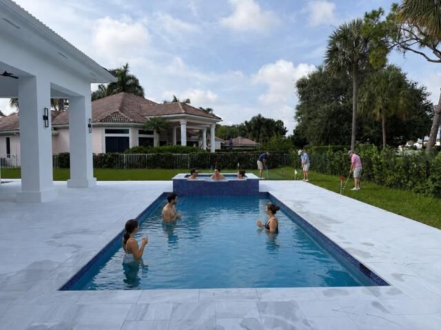 2525 Seminole Circle, West Palm Beach, FL 33409