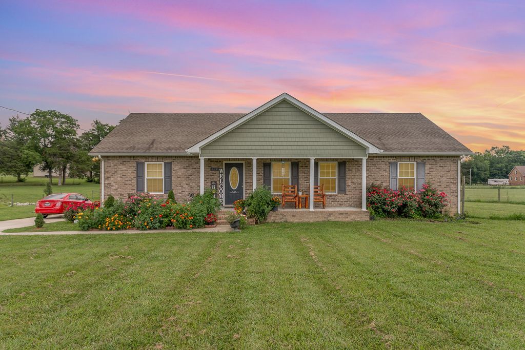 129 Patriot Cir, Shelbyville, TN 37160