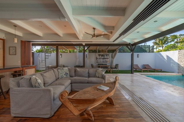 55 Kai Pl, Paia, HI 96779