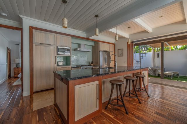 55 Kai Pl, Paia, HI 96779