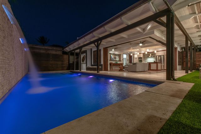 55 Kai Pl, Paia, HI 96779