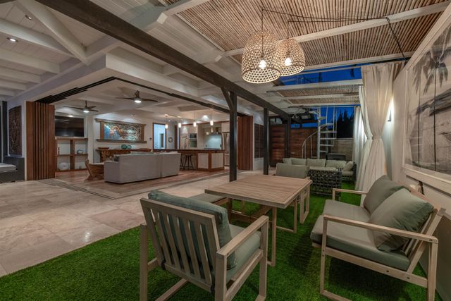 55 Kai Pl, Paia, HI 96779