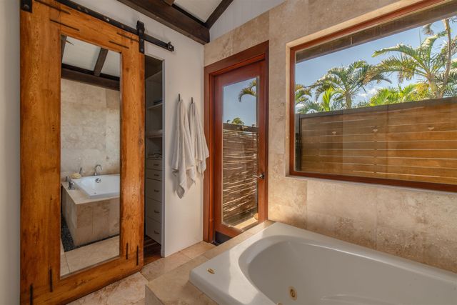 55 Kai Pl, Paia, HI 96779