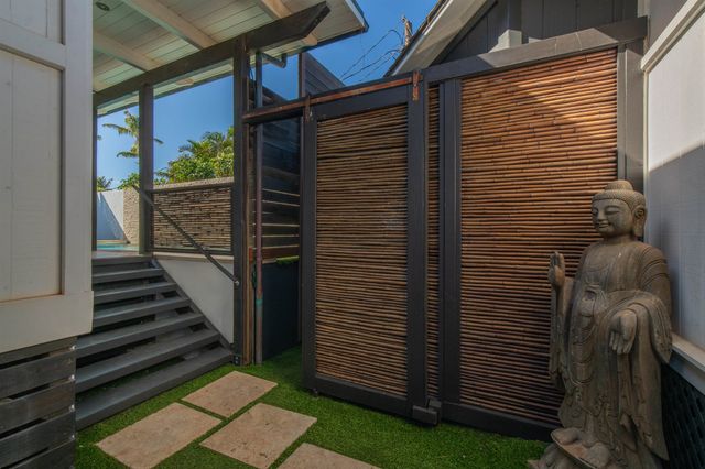 55 Kai Pl, Paia, HI 96779