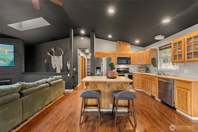 798 West Road, Sedro Woolley, WA 98284