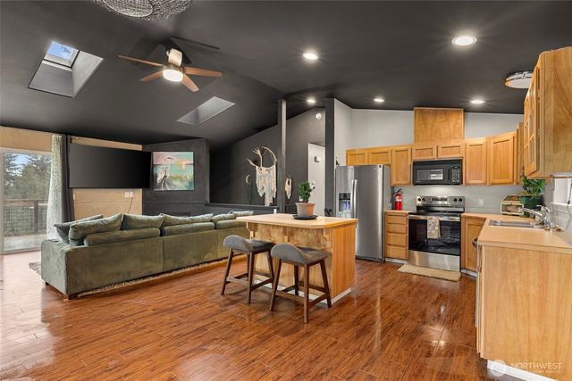 798 West Road, Sedro Woolley, WA 98284