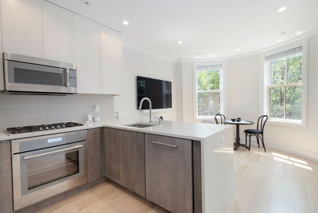 53 Rutland Sq 2, Boston, MA 02118