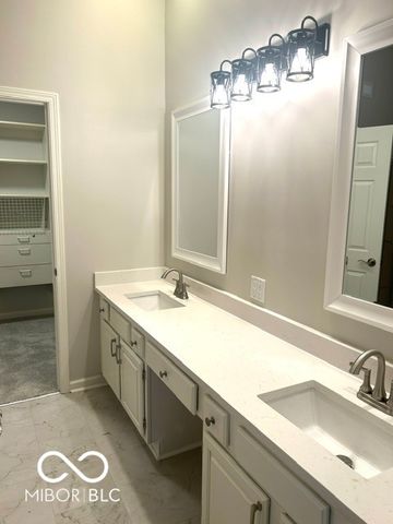 11157 Stratford Way, Fishers, IN 46038