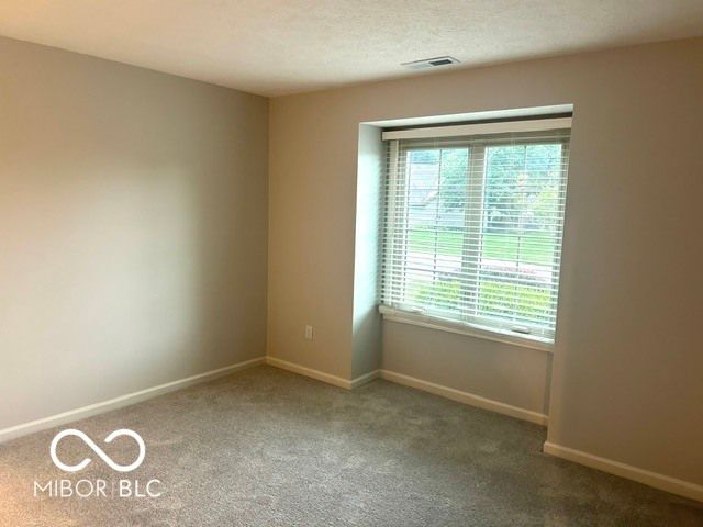 11157 Stratford Way, Fishers, IN 46038