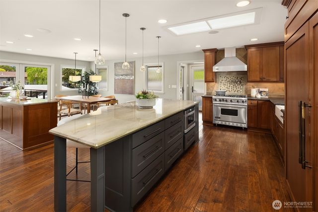 61 Cascade Key, Bellevue, WA 98006