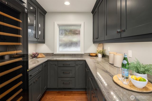 61 Cascade Key, Bellevue, WA 98006