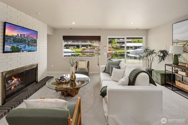 61 Cascade Key, Bellevue, WA 98006