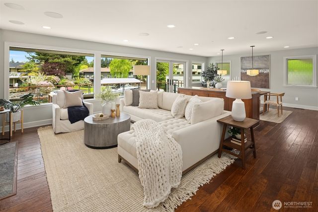 61 Cascade Key, Bellevue, WA 98006