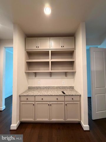 22992 BROOKSBANK SQ, Brambleton, VA 20148