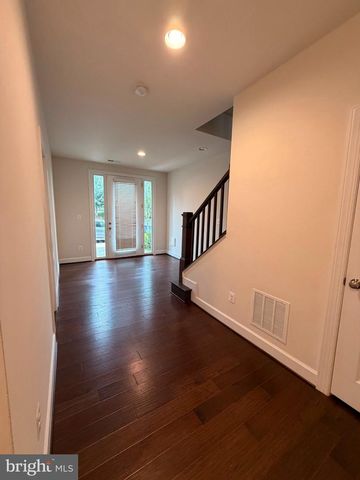 22992 BROOKSBANK SQ, Brambleton, VA 20148