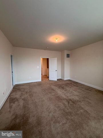 22992 BROOKSBANK SQ, Brambleton, VA 20148