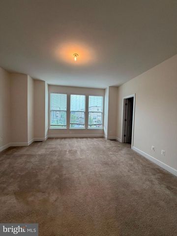 22992 BROOKSBANK SQ, Brambleton, VA 20148