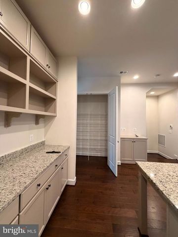 22992 BROOKSBANK SQ, Brambleton, VA 20148