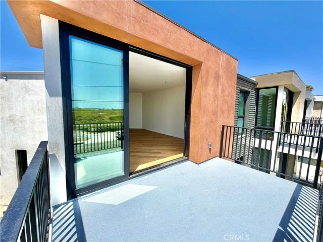 243 Seal Beach Blvd, Seal Beach, CA 90740