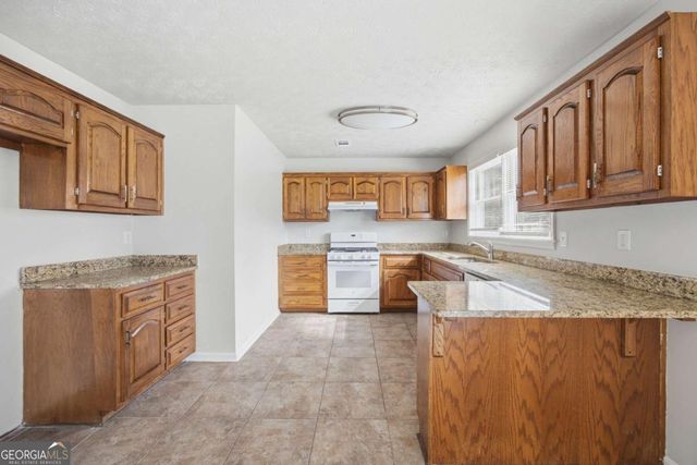 5071 Hubert Drive, Powder Springs, GA 30127