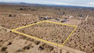 56679 Cone, Landers, CA 92285