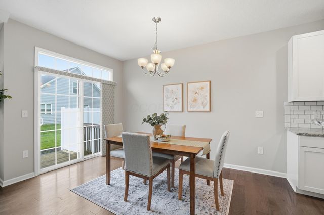 4332 Ahwick Green, 42, Hilliard, OH 43026