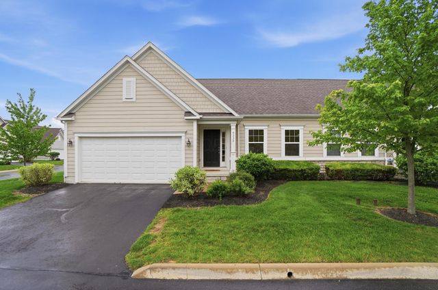 4332 Ahwick Green, 42, Hilliard, OH 43026