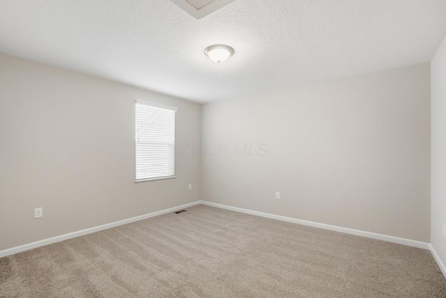 4332 Ahwick Green, 42, Hilliard, OH 43026