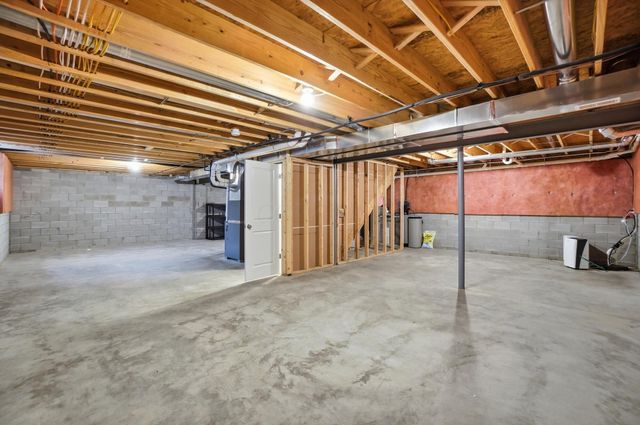4332 Ahwick Green, 42, Hilliard, OH 43026