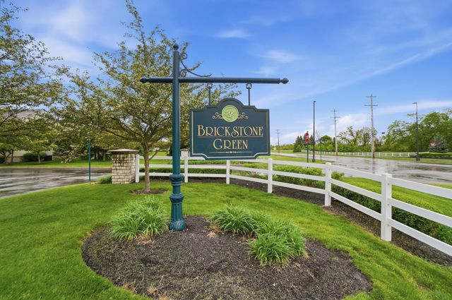 4332 Ahwick Green, 42, Hilliard, OH 43026